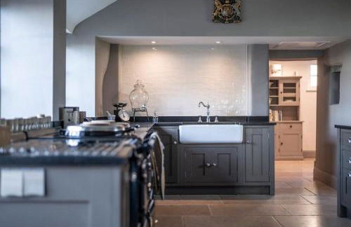 Georgian Country House -Panoramic Views -Sleeps 12 - Photo 44