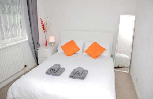 33SM Dreams Unlimited Serviced Accommodation- Staines - Heathrow - Foto 38