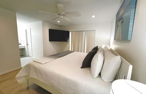 Lakeside Pool Home, Games close to Disney & Malls - Foto 9