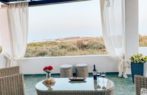 Luxury 3BR Sunrise Villa , Seaside Gyrismata - Photo 1