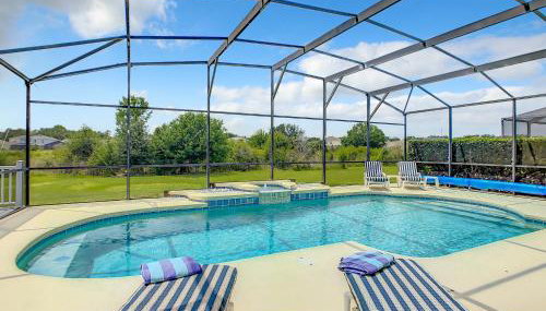 Extended Sun Deck with Private Pool in Gated Quiet Community - Foto 2