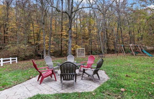 Peaceful Historic Villa with Hot Tub & Pool near Downtown Nashville, Tennessee - Photo 11