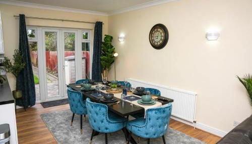 Large 4 Bedroom House Near Heathrow and M4 Free Parking - Foto 5