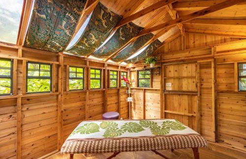 Jasmine Suite on Lush farm in Haiku, Maui jungle - Photo 48