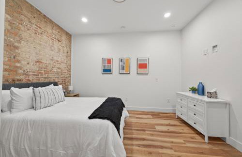 Stylish Downtown Unit with Historic Charm apts - Foto 21