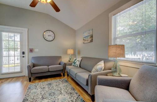 Rare- Downtown 2 bedroom! Family friendly! - Photo 12
