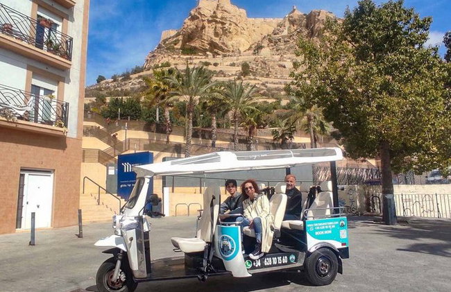 Tuk Tuk à travers la ville Alicante Tour - Photo 6