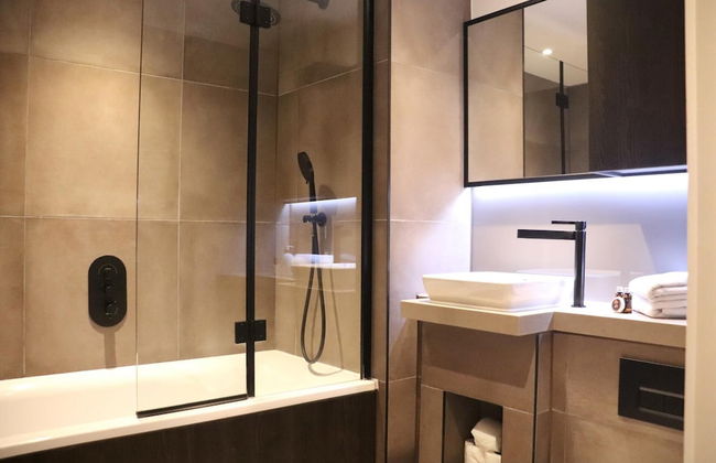 Luxury 2 Bed Apartment Vauxhall, Balcony, Sleeps 6, Central London - Open for Business stays, Long Stays, Families Relocating - Foto 29