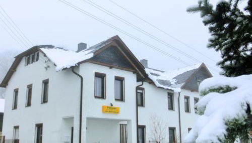 Cozy Apartment Near Ski - Photo 5