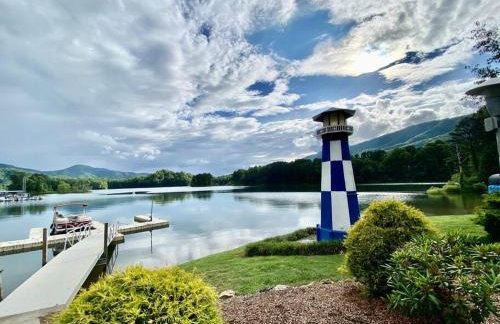 LUXURIOUS TN Mtn Lodge- Sleeps 22+, Hiking & Lake - Photo 32