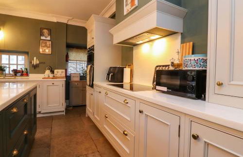 Devonshire House - Photo 14