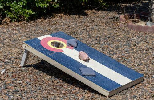 Light-filled retreat w hot tub & firepit - Foto 42