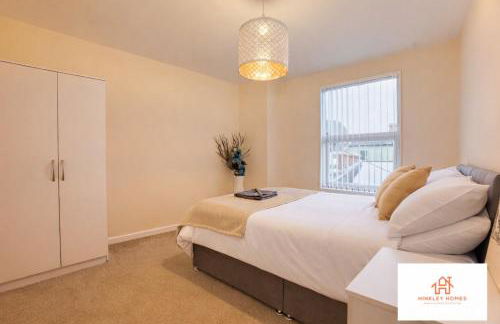 4 BR - Sleeps 12 - Long Stays - Free Parking - Foto 7