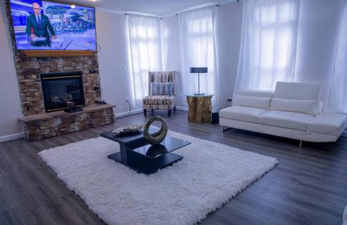 Spacious 7BR Retreat W/Gym Near DC-Family Friendly - Foto 55