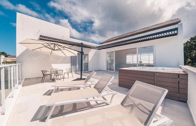 3br-penthouse w Jacuzzi Incl at Lake View - Foto 42