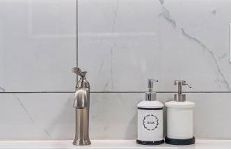 Spacious 3BR Oasis with Patio & Arcade Fun in Philly - Foto 36