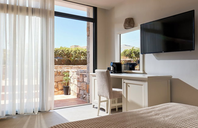 Mila Sissi Bay Hotel - Photo 20