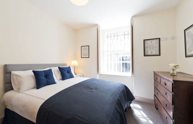 Henrietta Suites City Centre - Photo 50