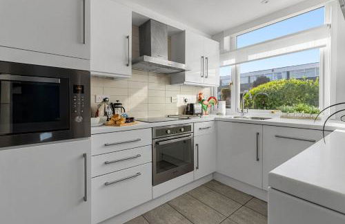 Heathcliff, Coastal Walks and Sea Views - Foto 10