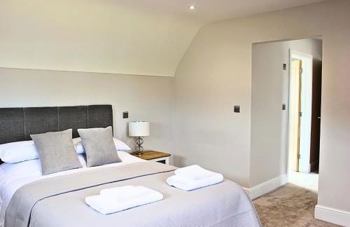 NEW! Stunning & Huge 5BR with Parking & Garden - Perfect for Families & Groups! Excellent Location - Foto 32