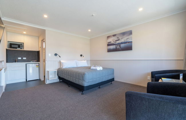 Te Anau Top 10 Holiday Park - Photo 40