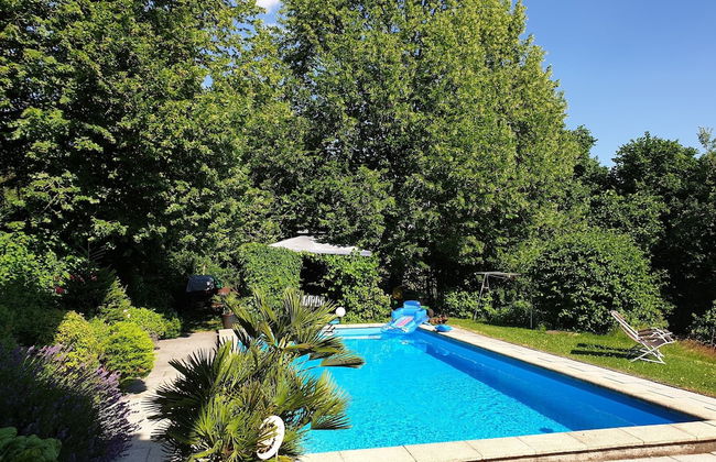 Tranquil Garden Apartment - Photo 15