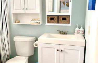 Cozy Canaveral Beach Condo! Next to NASA Launch Site - Foto 4