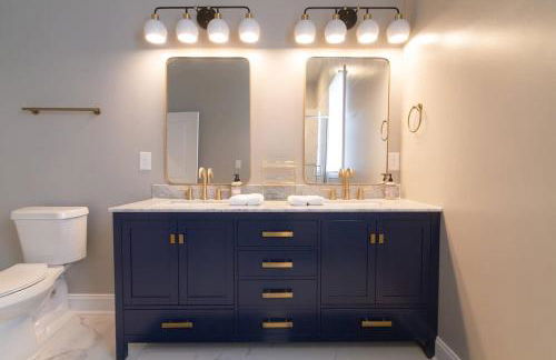 Pet-Friendly 4BR Family Home with Fenced Yard - Foto 6