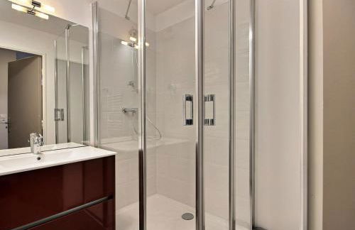 Bel appartement 2 pièces avec piscine et parking, 4 personnes - FR-1-455-23 - Foto 10