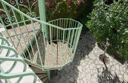 Old wine storehouse with terrace and garden - Foto 32