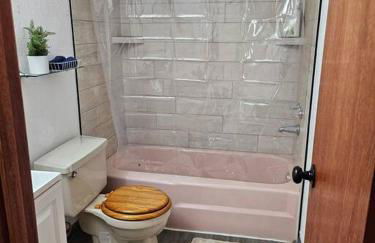 Spacious Duplex by Fairgrounds & Downtown with Fire Pit - Foto 11