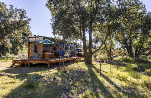 Vintage Tiny House with Spa-Inspired Bathroom in Warner Springs, California - Foto 1