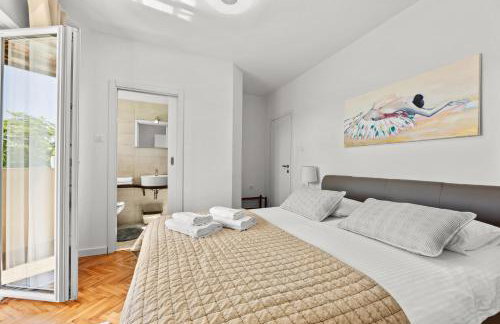 Holiday Home with pool and garden - Photo 19