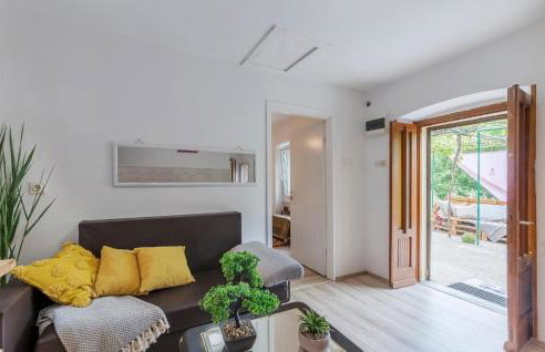 2 Bedroom Cozy Home In Kostrcani - Photo 18