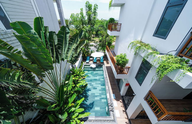 Palm River Boutique - Photo 57