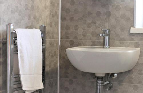 Stylish Loft Apartment by Property Promise - Foto 17