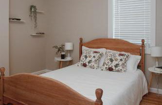 Farmhouse Broad Brook: Comfort & Charm. - Foto 22