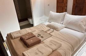 H-aris Seafront Mansion - Foto 9