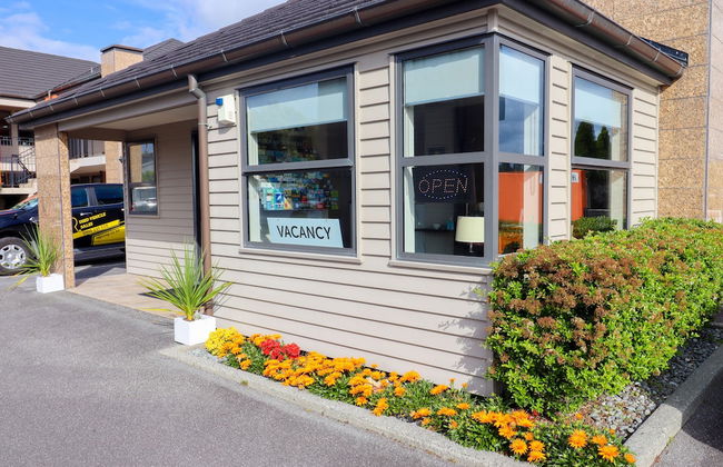 Coleraine Suites & Apartments - Photo 2