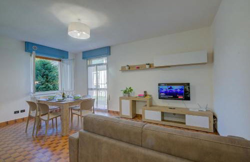 Mark Apartment - Happy Rentals - Photo 12