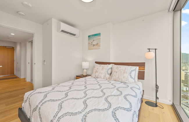 Sky Ala Moana 4209 2 Bedroom Condo by RedAwning - Photo 5