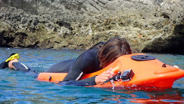 Practicando snorkel board en Sesimbra