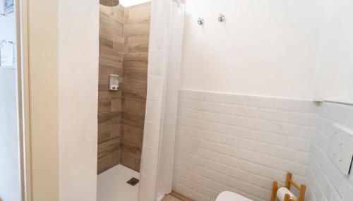 A due passi dal mare - Photo 5, Shower