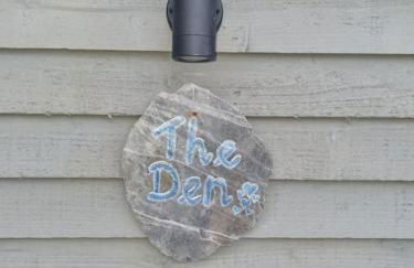 The Den - A modern, quirky, self contained unit - Foto 10