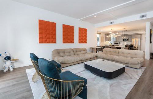 Stunning 3-BR Residence with Free Parking & Patio - Foto 7