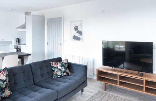 Newly Refurbished 2 bed with Fantastic View - Foto 1