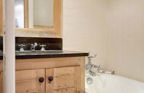 Charmant Appartement au Chatelard, Val-d'Isère, Accès Direct aux Pistes, Parking Inclus - FR-1-518-130 - Foto 7