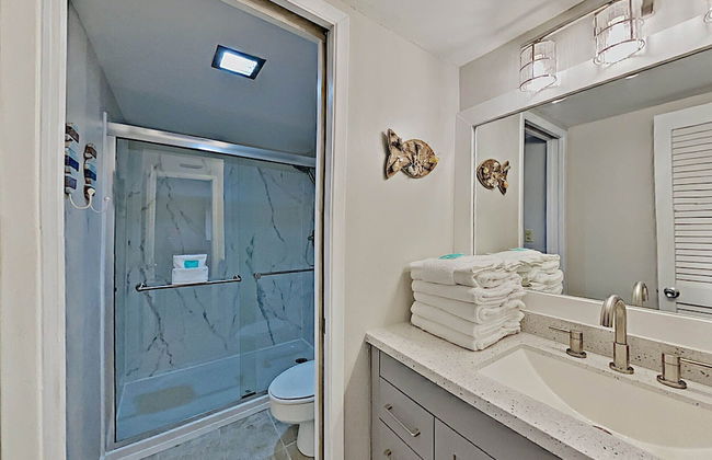 Sabine Yacht & Racquet by Southern Vacation Rentals - Foto 45