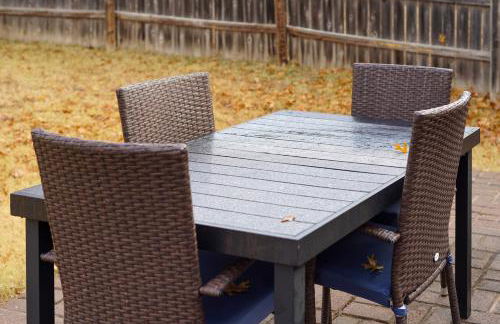 Emmanuel House - Photo 8