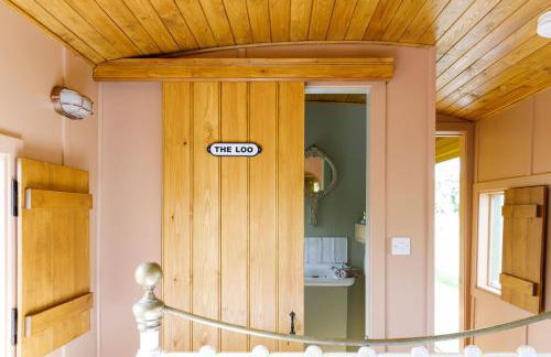 Beautifully Restored WW2 Carriage - Sleeps 6 - Foto 34